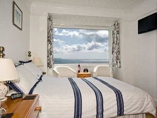 Seaview Bed & Breakfast Looe Bagian luar foto