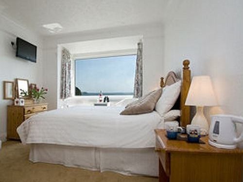 Seaview Bed & Breakfast Looe Bagian luar foto